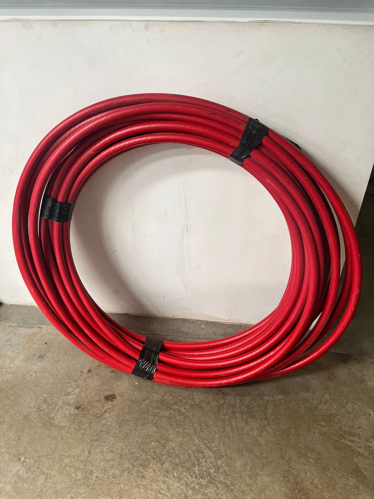Cable XLP Cal 1/0 marca Kobrex aislado al 100% para 25 kv  56 m. precio x metro